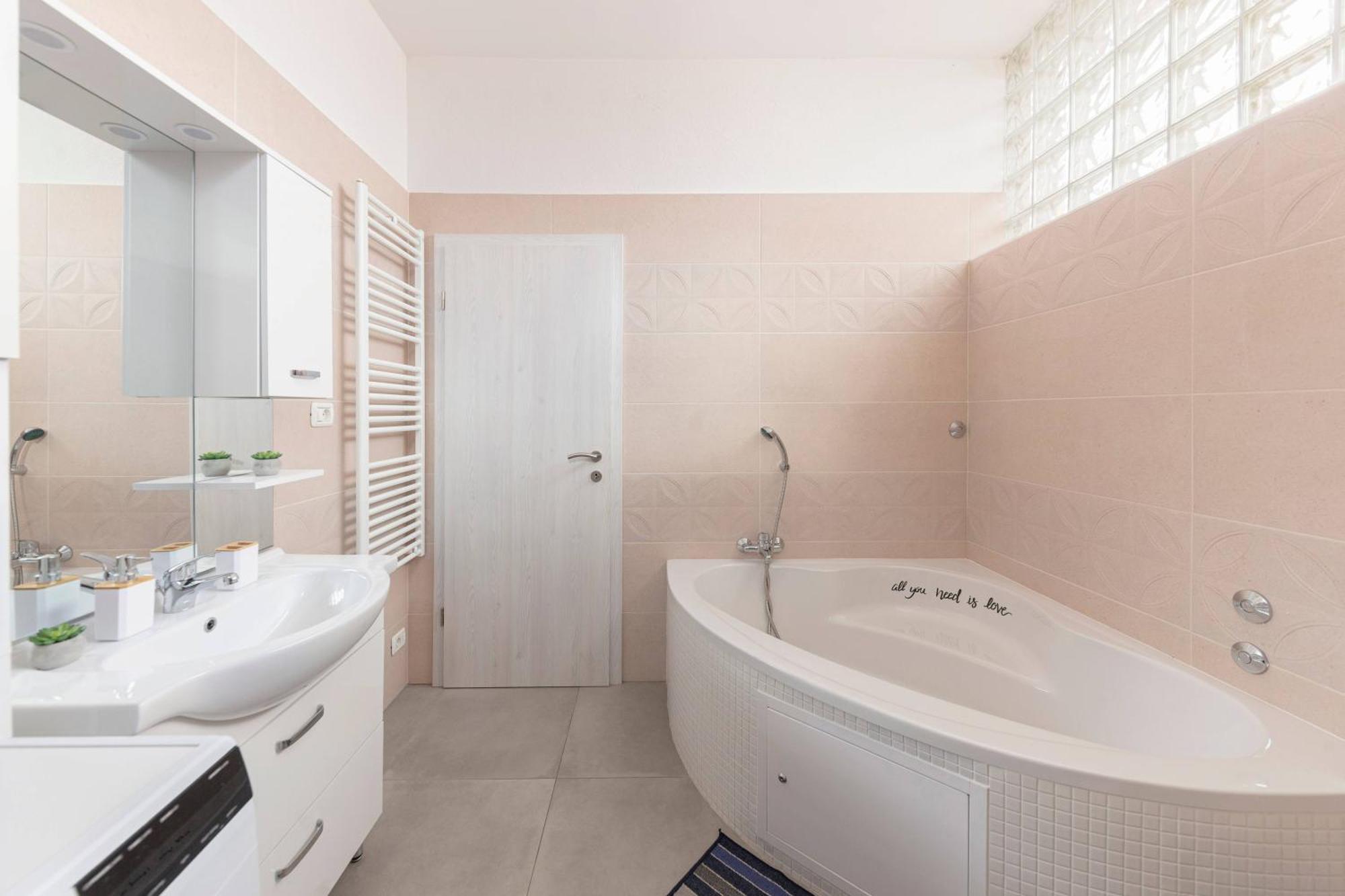 Apartma Zan Apartment Smarje  ภายนอก รูปภาพ